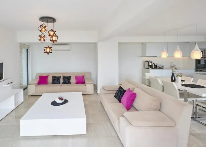 Luxus Skyla Mit 5 Schlafzimmern&meer-blick Kaş