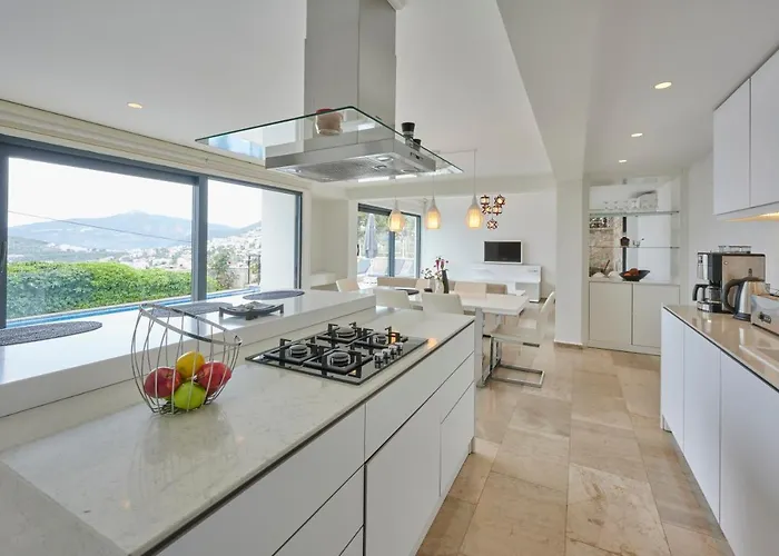 Luxus Skyla Mit 5 Schlafzimmern&meer-blick Villa *