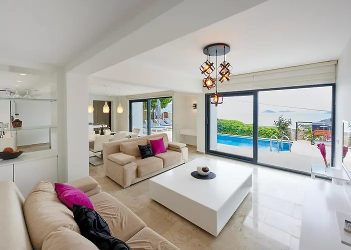 Luxus Skyla Mit 5 Schlafzimmern&meer-blick Villa