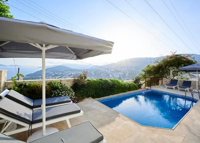 Luxus Skyla Mit 5 Schlafzimmern&meer-blick Villa Kaş