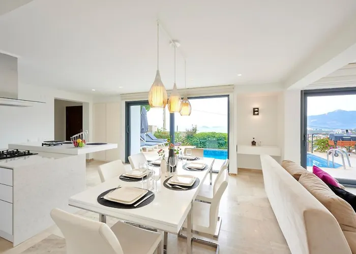 Villa Luxus Skyla Mit 5 Schlafzimmern&meer-blick Kaş