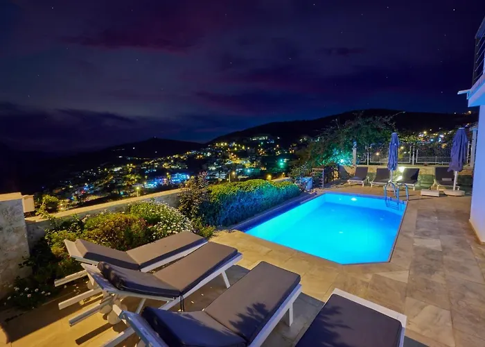 Luxus Skyla Mit 5 Schlafzimmern&meer-blick Villa Kaş