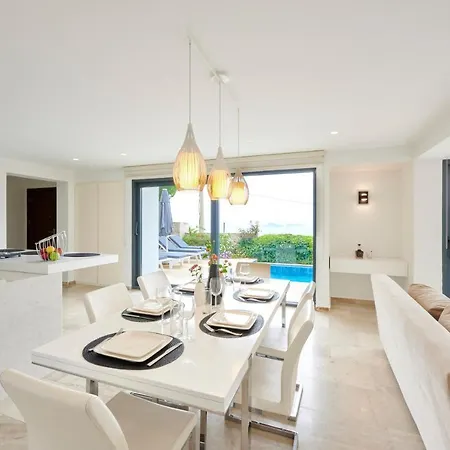 Villa Luxus Skyla Mit 5 Schlafzimmern & Meer-blick Kas