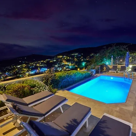 Luxus Skyla Mit 5 Schlafzimmern & Meer-blick Villa Kas