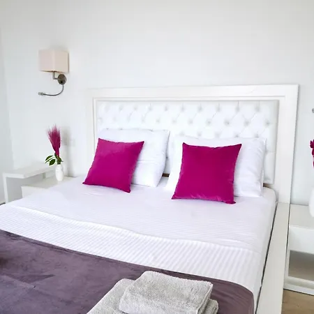 Villa Luxus Skyla Mit 5 Schlafzimmern & Meer-blick