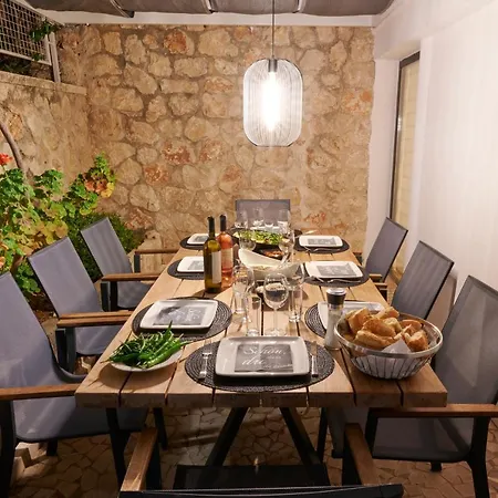 Villa Luxus Skyla Mit 5 Schlafzimmern & Meer-blick