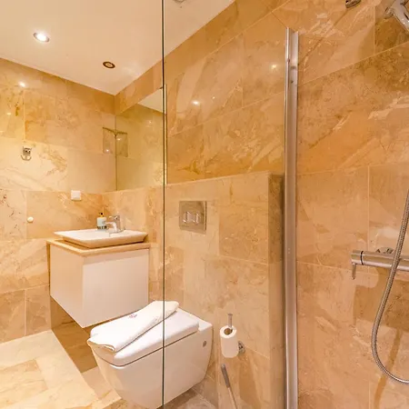 Villa Luxus Skyla Mit 5 Schlafzimmern & Meer-blick Kas