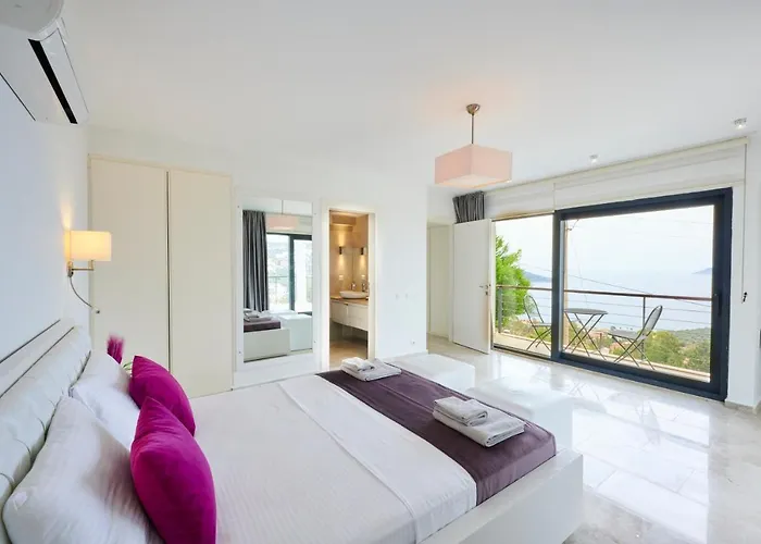 Luxus Skyla Mit 5 Schlafzimmern & Meer-blick Villa