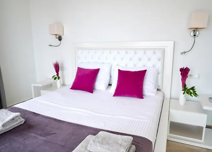 Villa Luxus Skyla Mit 5 Schlafzimmern & Meer-blick