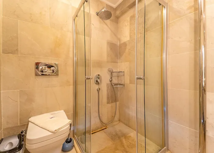 Luxus Skyla Mit 5 Schlafzimmern & Meer-blick Villa *