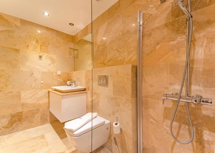 Villa Luxus Skyla Mit 5 Schlafzimmern & Meer-blick Kaş